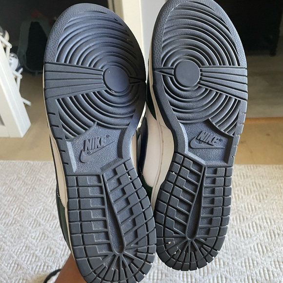 Nike men green blue and white low dunks - Picture 6 of 7